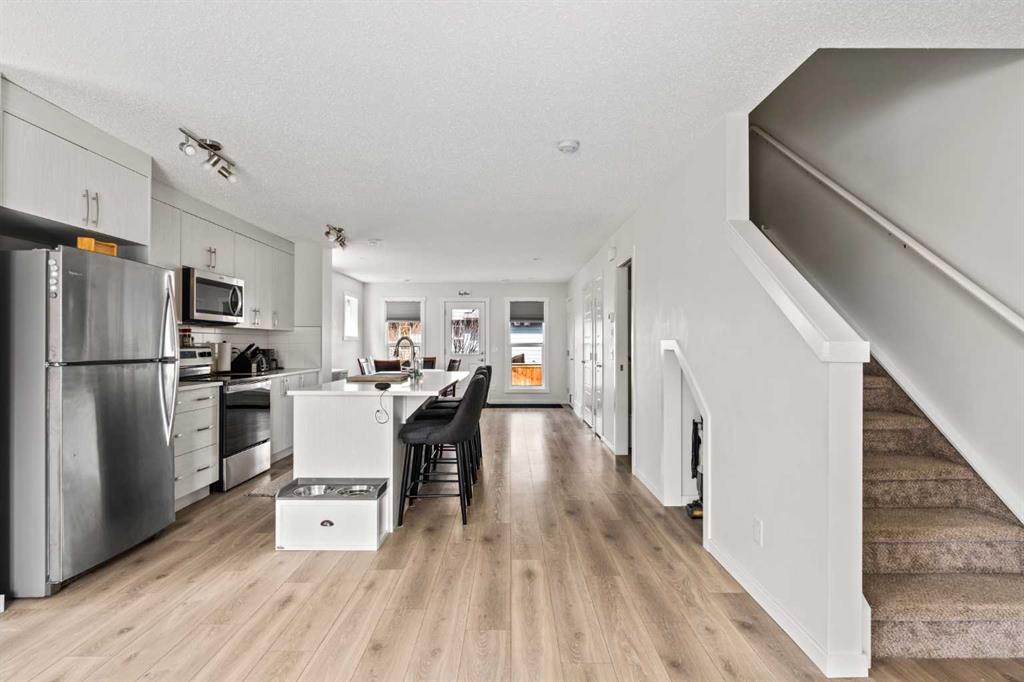 Fifth View of 463 Cranbrook Square SE, Cranston, Calgary, Alberta, T3M3E3
