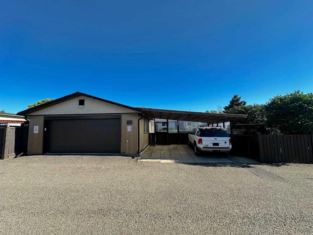 Third View of 129 Greenview Close N, Park Meadows, Lethbridge, Alberta, T1H4K8