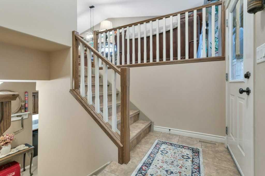 Fifth View of 52 Irving Crescent , Inglewood West, Red Deer, Alberta, T4R 3R9