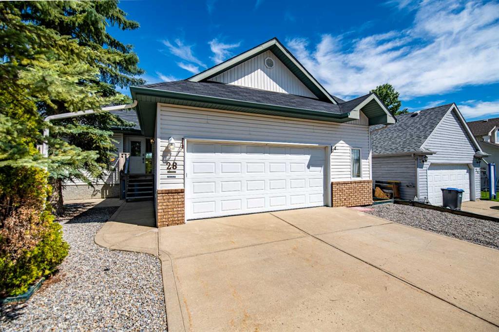 Fifth View of 28 Westwood Crescent , Westwood, Sylvan Lake, Alberta, T4S 1P6