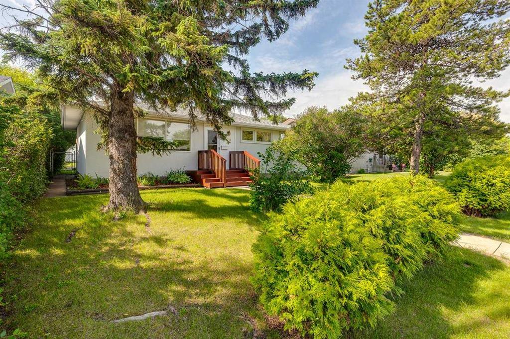 Third View of 5958 West Park Crescent Crescent N, West Park, Red Deer, Alberta, T4N1G3
