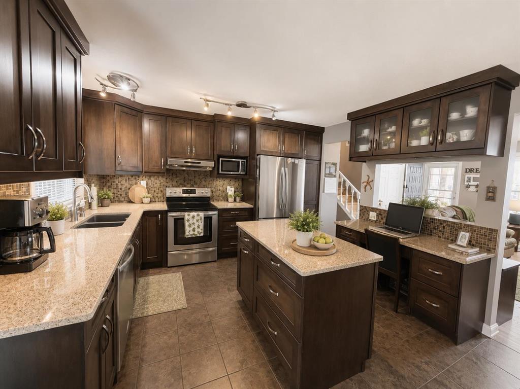 Fifth View of 2220 42 Street S, Redwood, Lethbridge, Alberta, T1K 4Y8