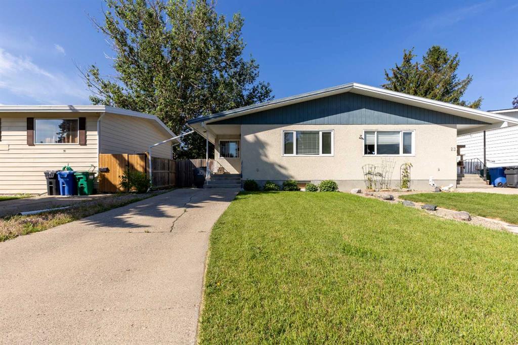 Third View of 27 Laval Boulevard W, Varsity Village, Lethbridge, Alberta, T1K 4E1