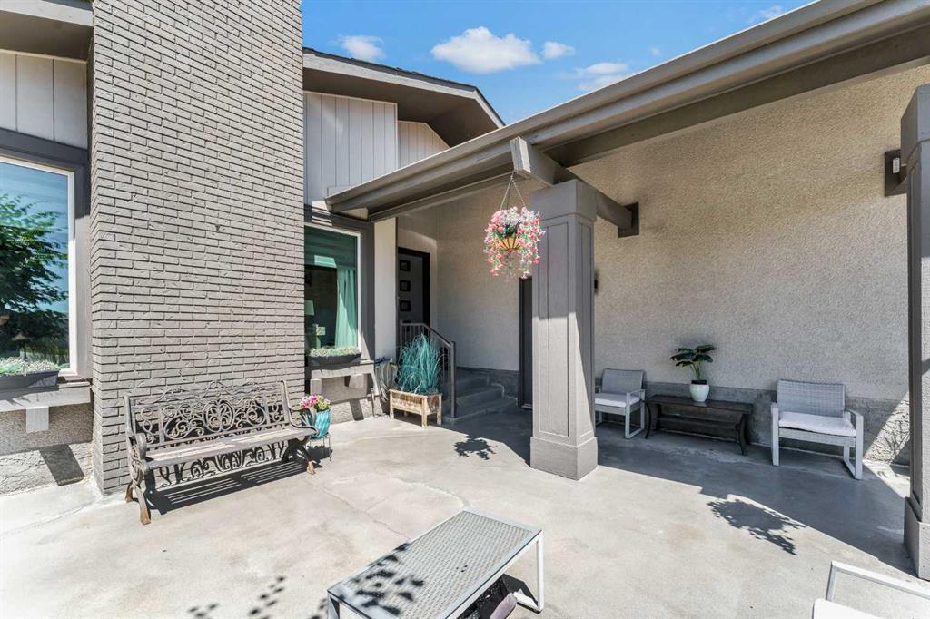 Fifth View of 15 Rossdale Way SE, Ross Glen, Medicine Hat, Alberta, T1B1X5