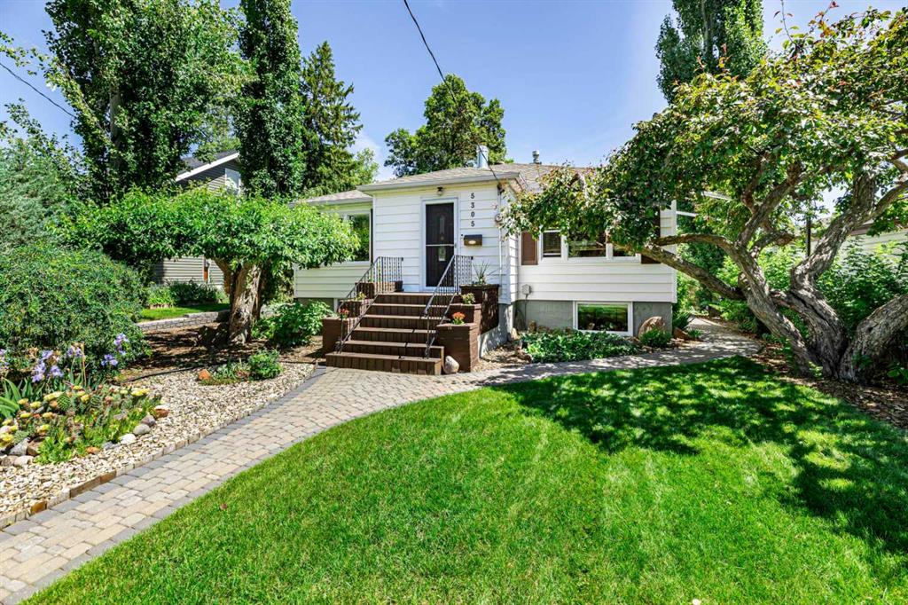 Fifth View of 5305 44 Avenue , Woodlea, Red Deer, Alberta, T4N 3J1