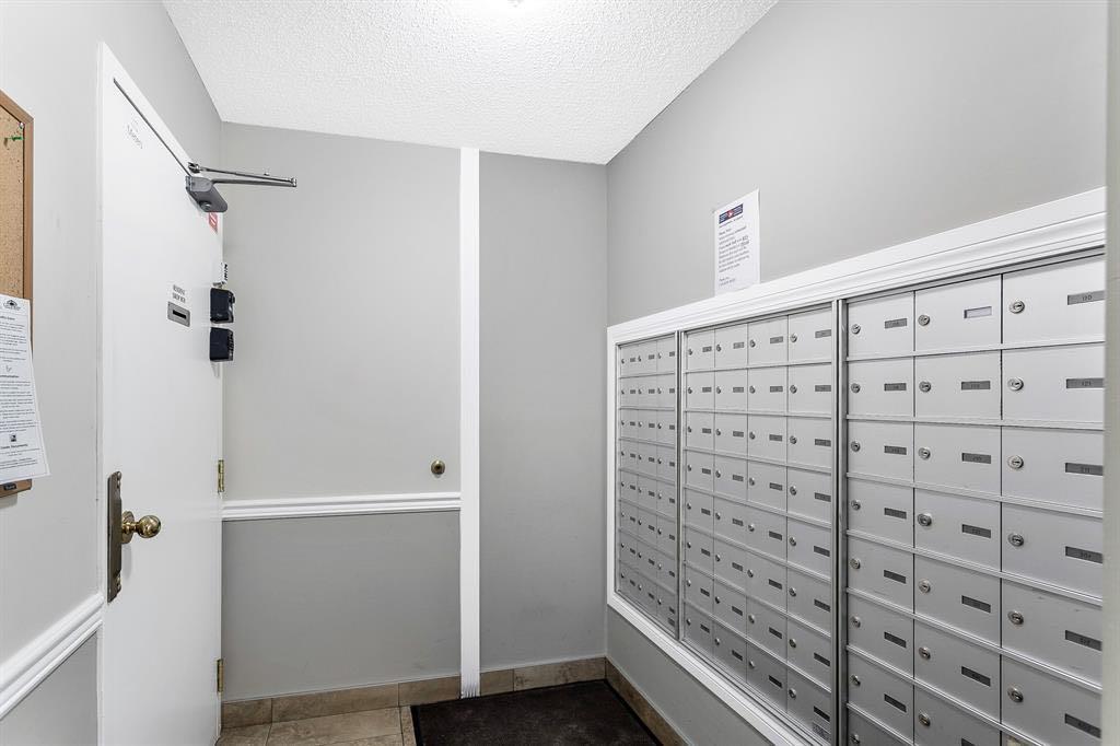 Fourth View of 305, 290 Shawville Way SE, Shawnessy, Calgary, Alberta, T2Y 3Z9