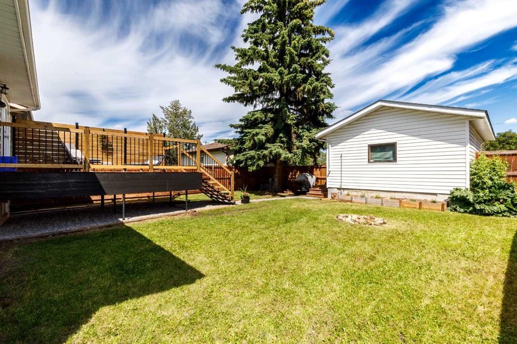 Third View of 41 Mcdougall Crescent , Morrisroe Extension, Red Deer, Alberta, T4R 1T2