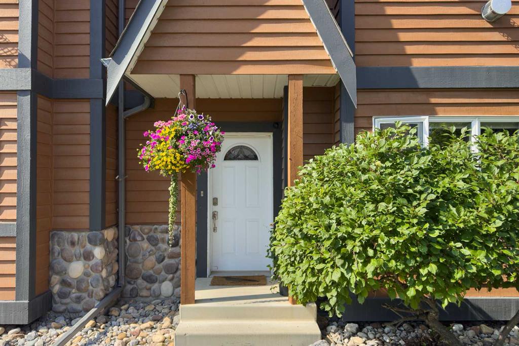 Third View of 3, 601 4  , South Canmore, Canmore, Alberta, T1W 2G7