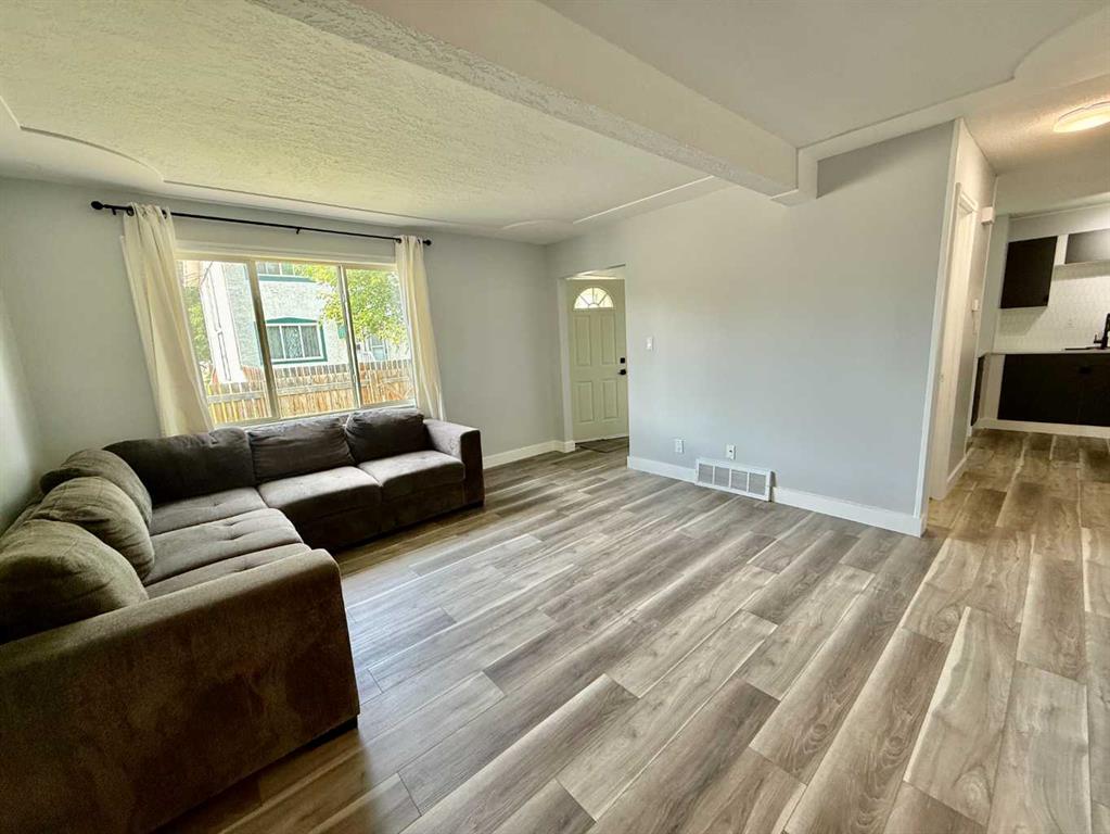 Fourth View of 25, 110 Tamarack Avenue , Hardisty, Hinton, Alberta, T7V 1C5