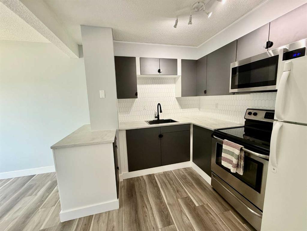 Fifth View of 25, 110 Tamarack Avenue , Hardisty, Hinton, Alberta, T7V 1C5