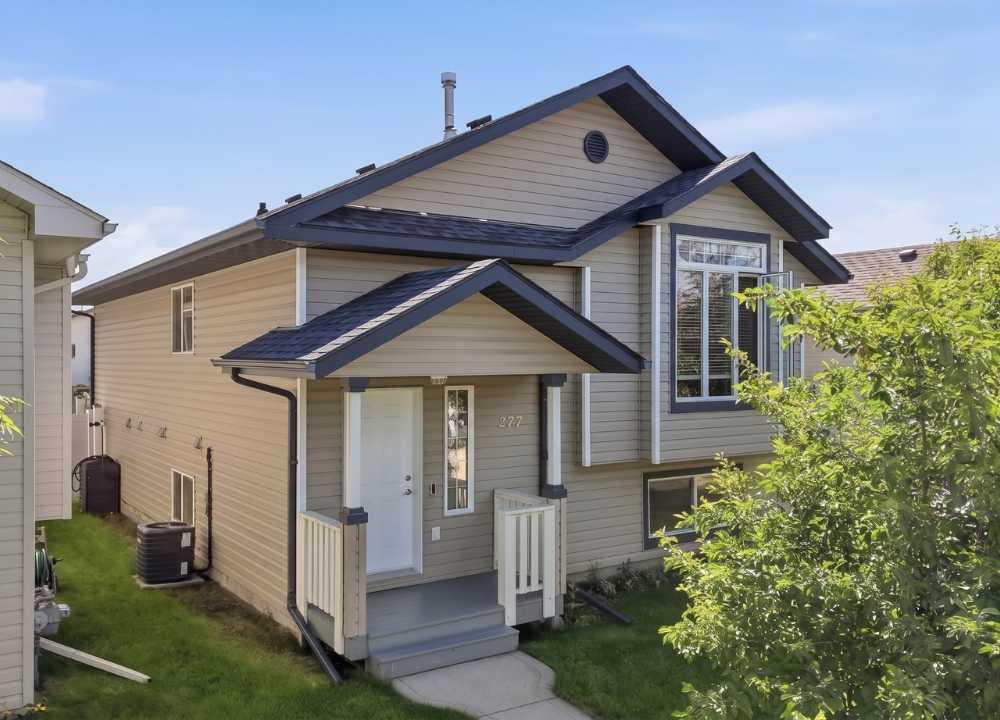 277 Deschner Close , A2327270, Alberta,