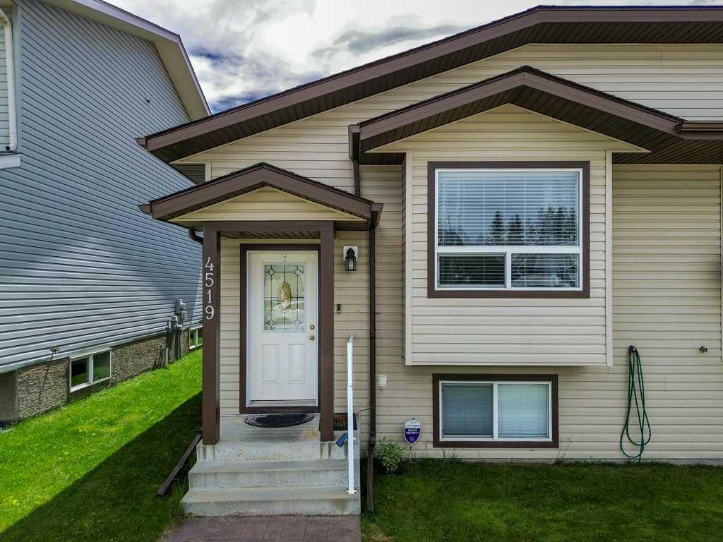 Third View of 4519 45 Avenue Close Avenue Close , NONE, Rocky Mountain House, Alberta, T4T 1W8