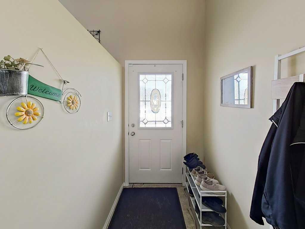Fifth View of 4519 45 Avenue Close Avenue Close , NONE, Rocky Mountain House, Alberta, T4T 1W8