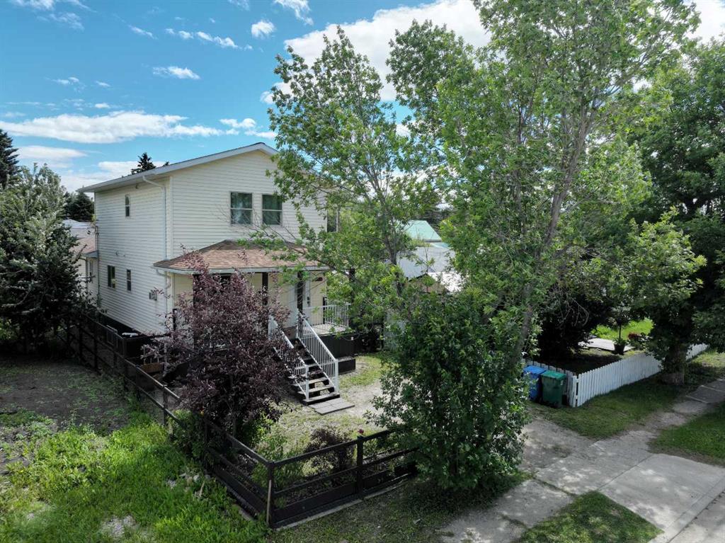 Third View of 906 3 Avenue , NONE, Beaverlodge, Alberta, T0H0C0