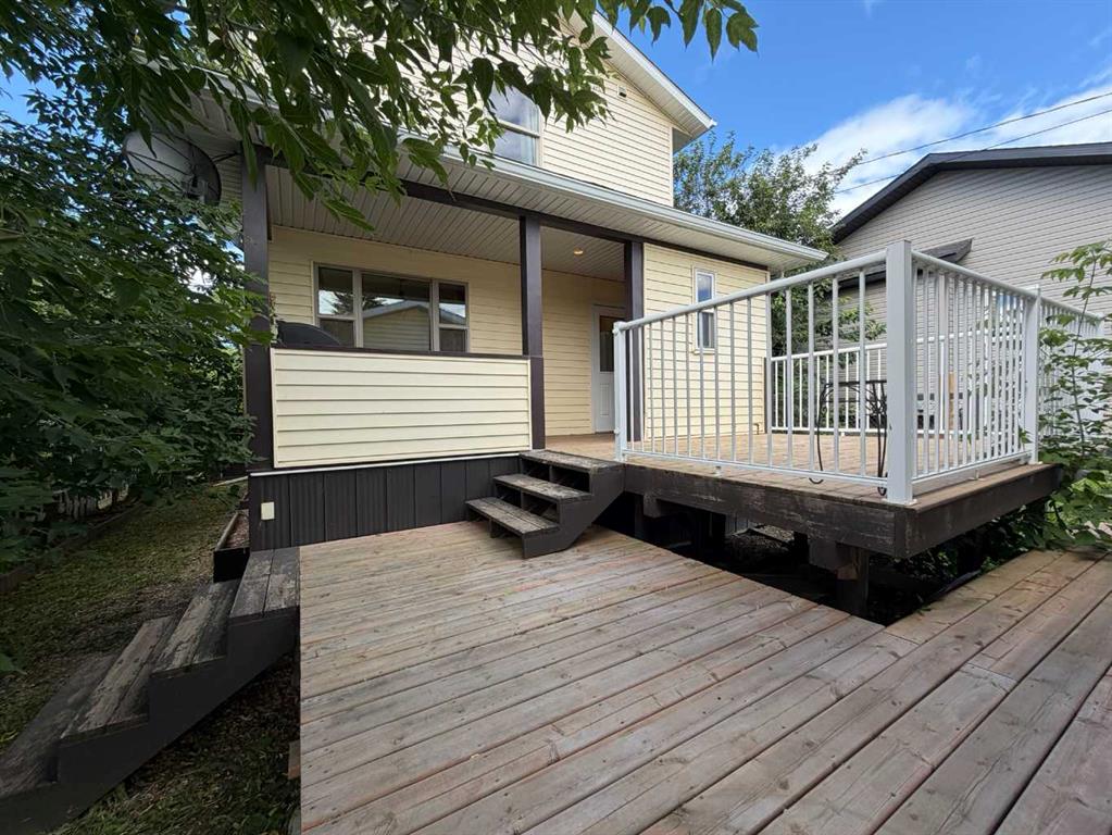 Fifth View of 906 3 Avenue , NONE, Beaverlodge, Alberta, T0H0C0