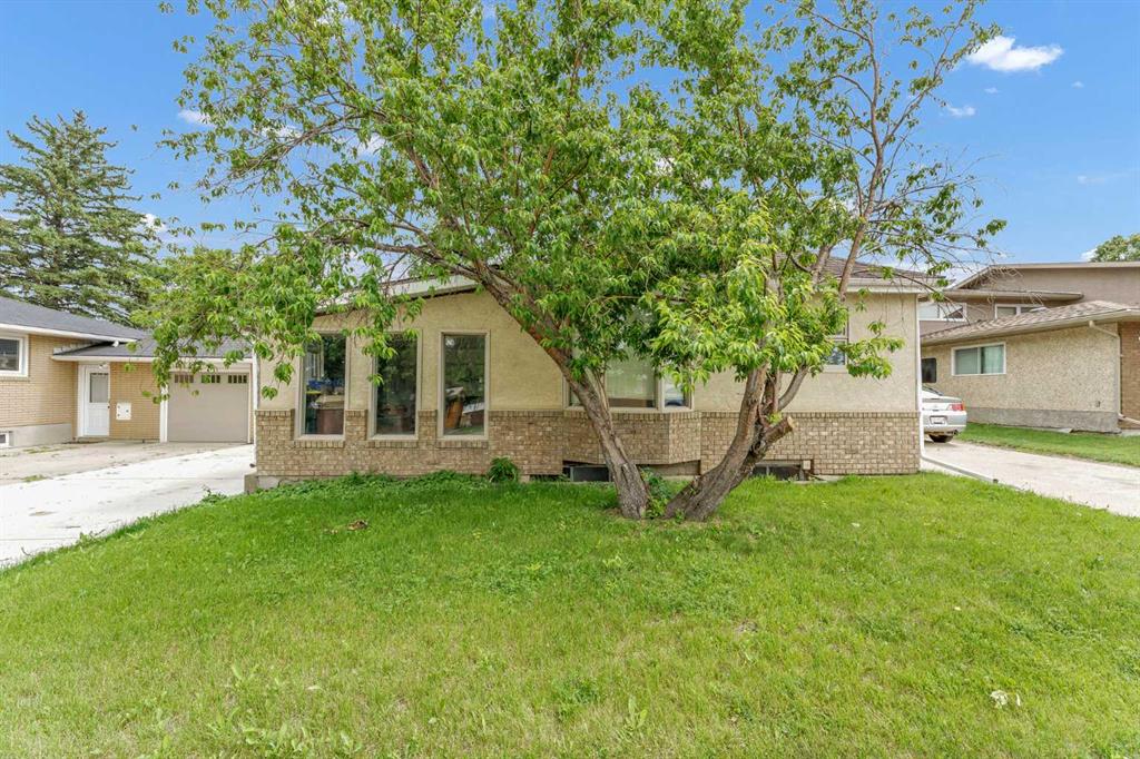 213 6 Street SE, A2327372, Alberta,