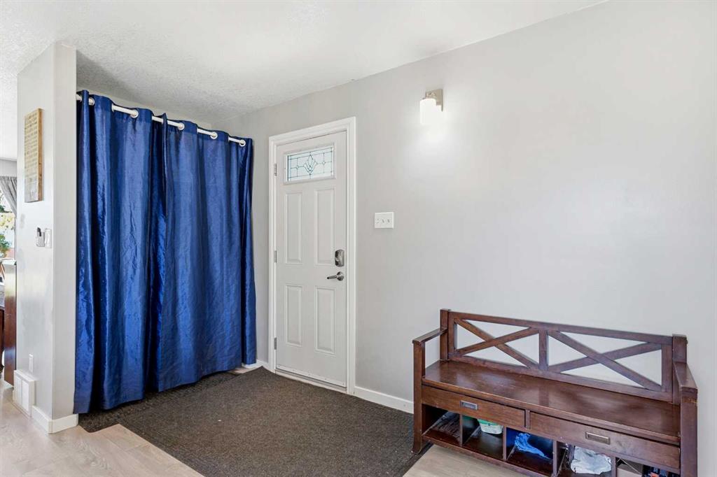 Fifth View of 4132 50 Avenue , Central Innisfail, Innisfail, Alberta, T4G 1J3
