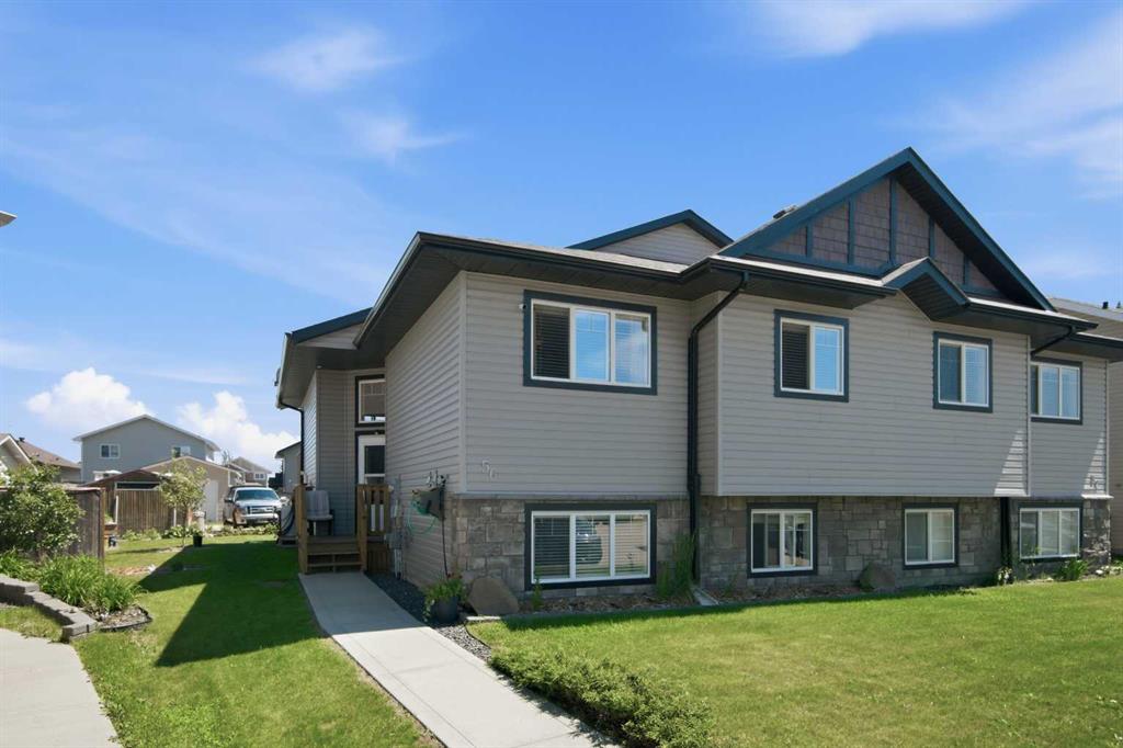 Second View of 56 Heron Court , Hawkridge Estates, Penhold, Alberta, T4G 0G5