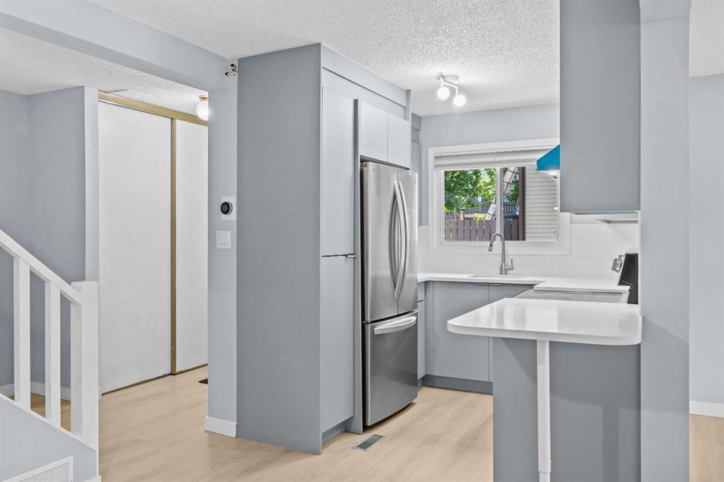 Fifth View of 16, 115 Bergen Road NW, Beddington Heights, Calgary, Alberta, t3k1p2