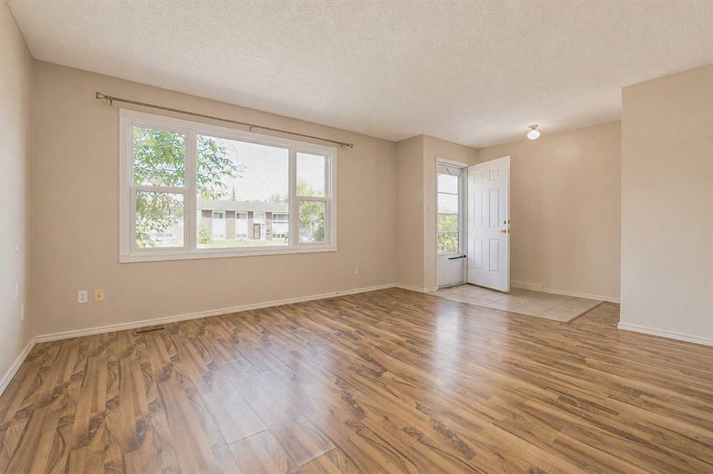 Third View of 9309 103 Avenue , Hillside, Grande Prairie, Alberta, T8V 1E1