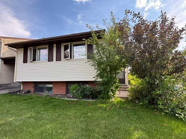 107 Silvergrove Road NW, A2327658, Alberta,