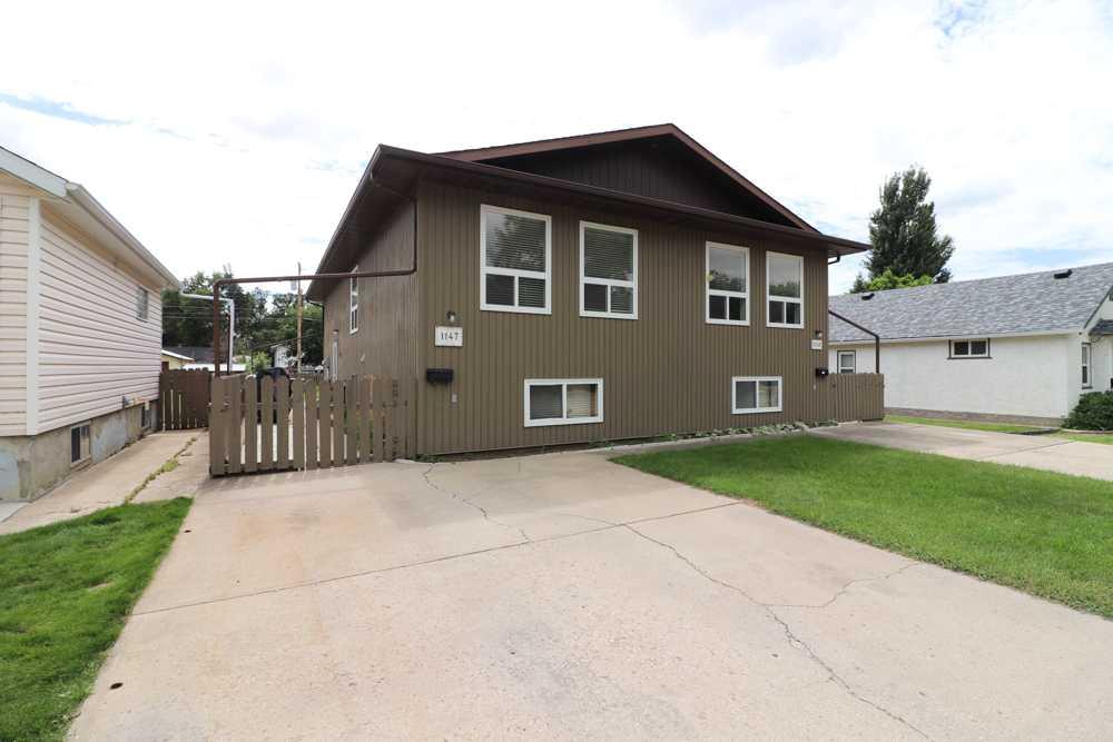 Third View of 1145 & 1147 Yuill Street SE, River Flats, Medicine Hat, Alberta, T1A0Z4