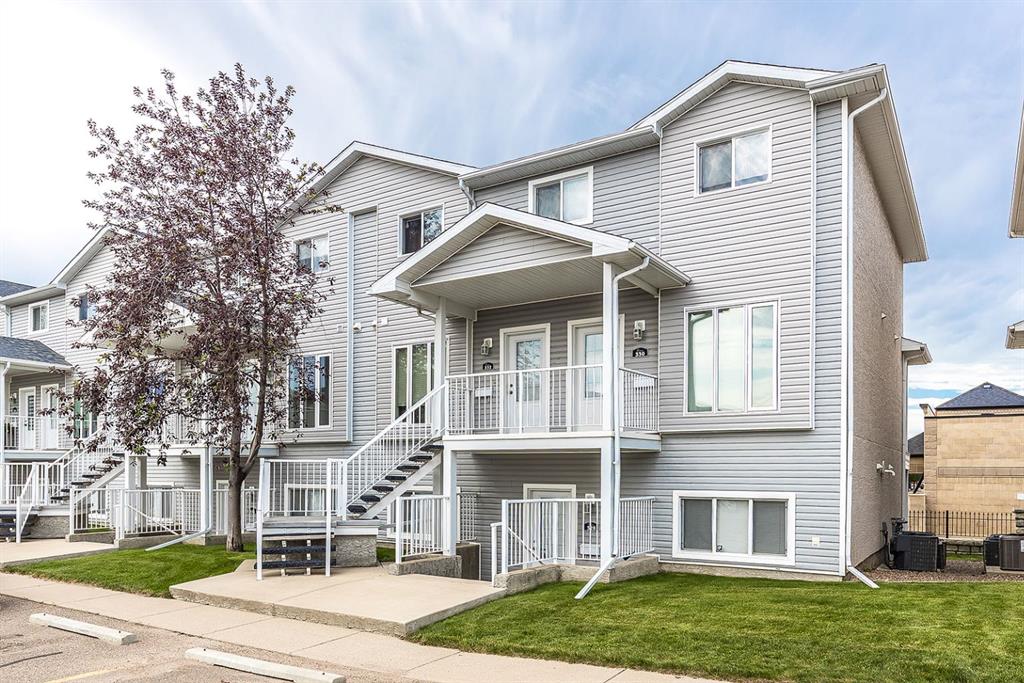 Third View of 328 Northlands Pointe NE, Northeast Crescent Heights, Medicine Hat, Alberta, T1C0C1