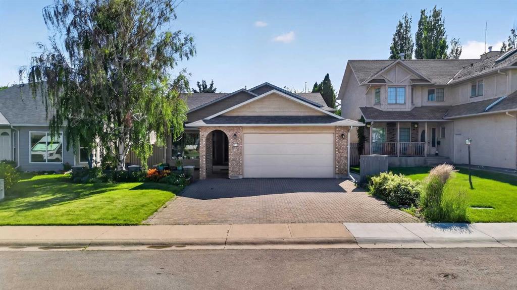 Second View of 50 Sherwood Crescent W, Ridgewood, Lethbridge, Alberta, T1K 6G3