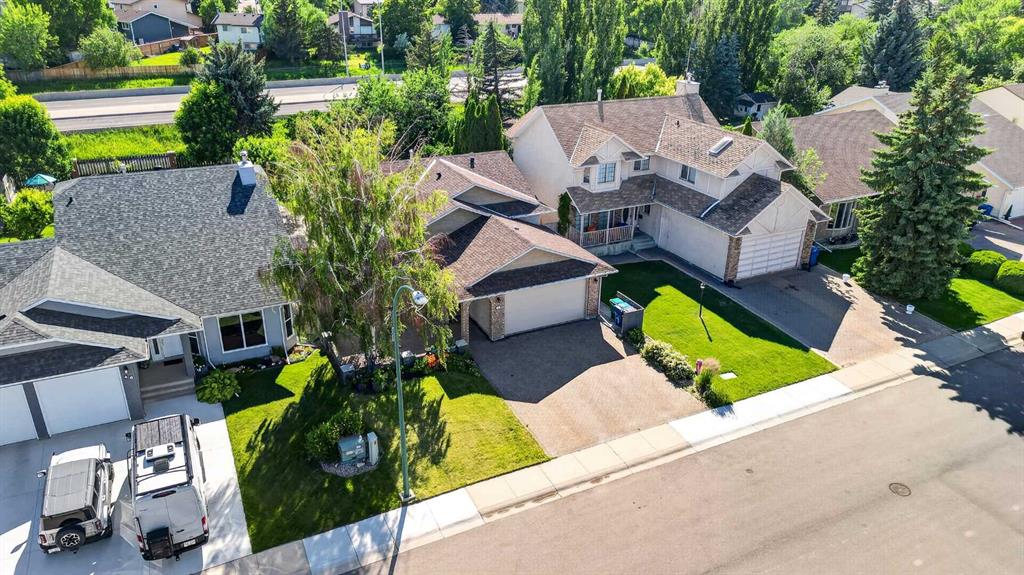 Third View of 50 Sherwood Crescent W, Ridgewood, Lethbridge, Alberta, T1K 6G3