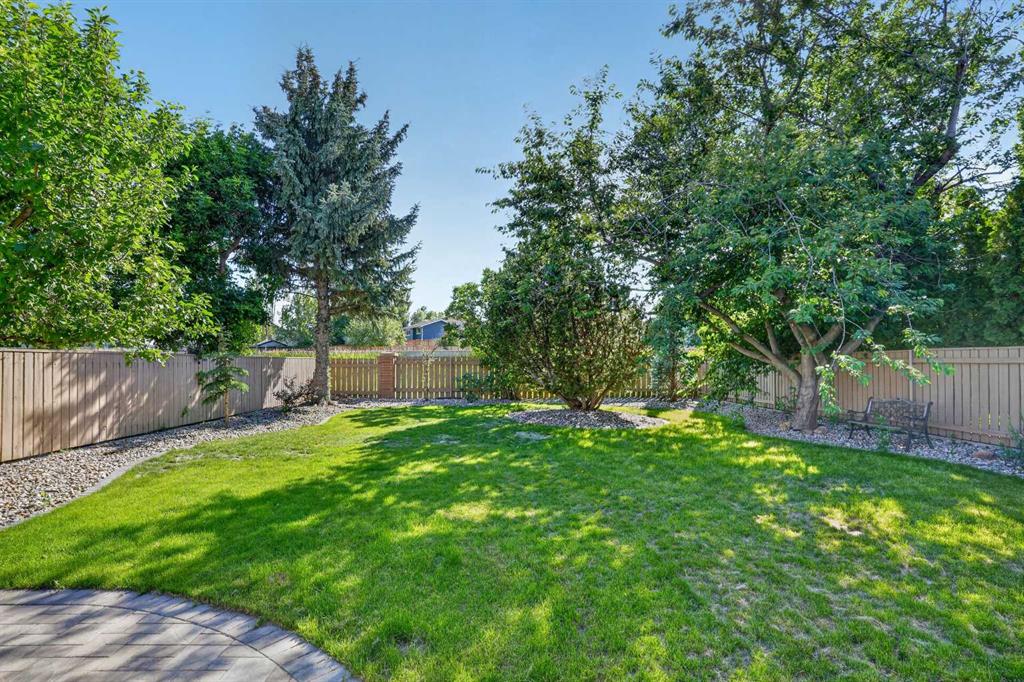 Fifth View of 50 Sherwood Crescent W, Ridgewood, Lethbridge, Alberta, T1K 6G3