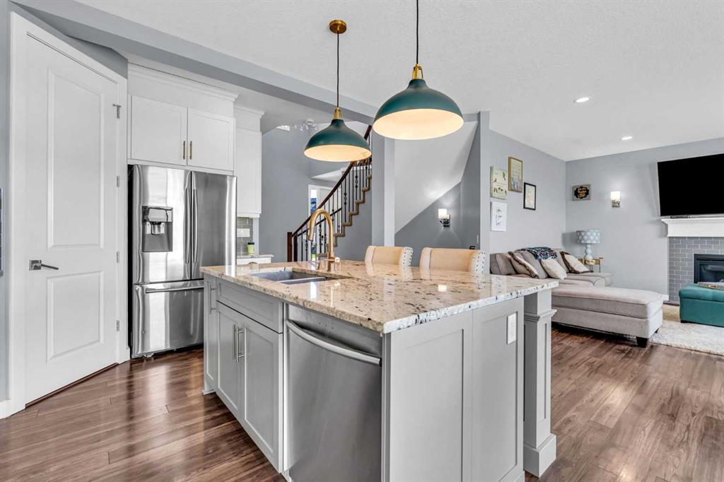 Fifth View of 284 Rainbow Falls Way , Rainbow Falls, Chestermere, Alberta, T1X 0T1