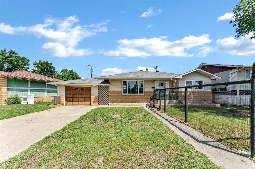 Third View of 2711 Dunmore Road SE, Crestwood-Norwood, Medicine Hat, Alberta, T1A2A6