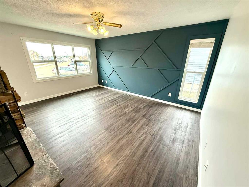 Third View of 716 Bankview Drive , Bankview, Drumheller, Alberta, T0J0Y5