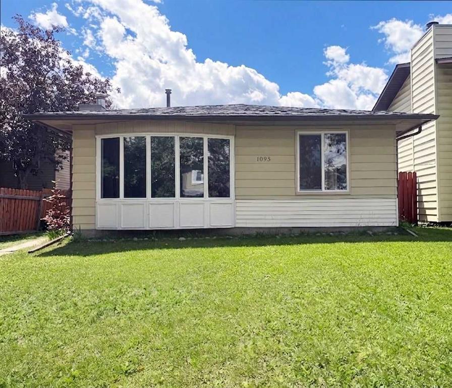 1095 Berkley Drive NW, A2327779, Alberta,