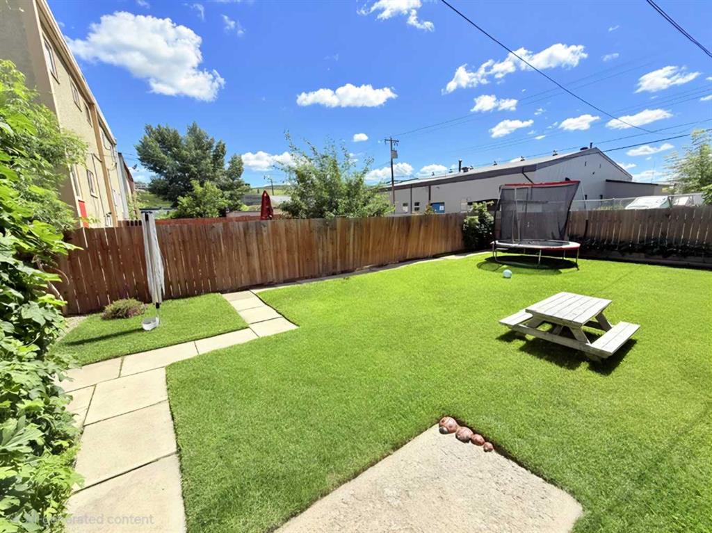 Third View of 9517 89 Avenue , North End, Peace River, Alberta, T8S1G7
