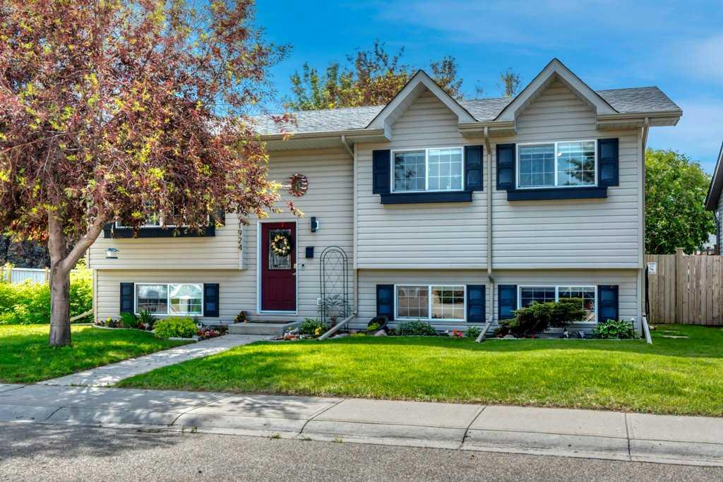 Second View of 1924 Strathcona Terrace , Strathaven, Strathmore, Alberta, T1P 1S1