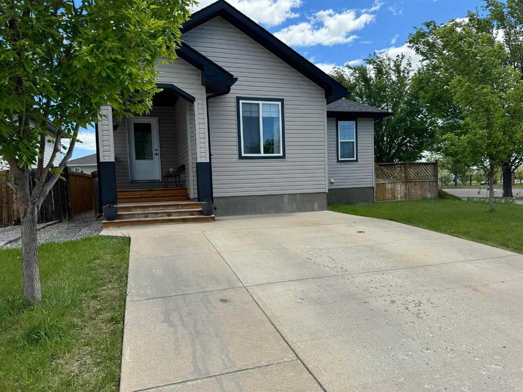 MLS® listing #113924641 for sale located at 3 Aberdeen Road W