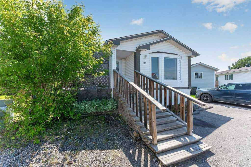 Second View of 206 2 Avenue SE, NONE, Diamond Valley, Alberta, T0L 0H0