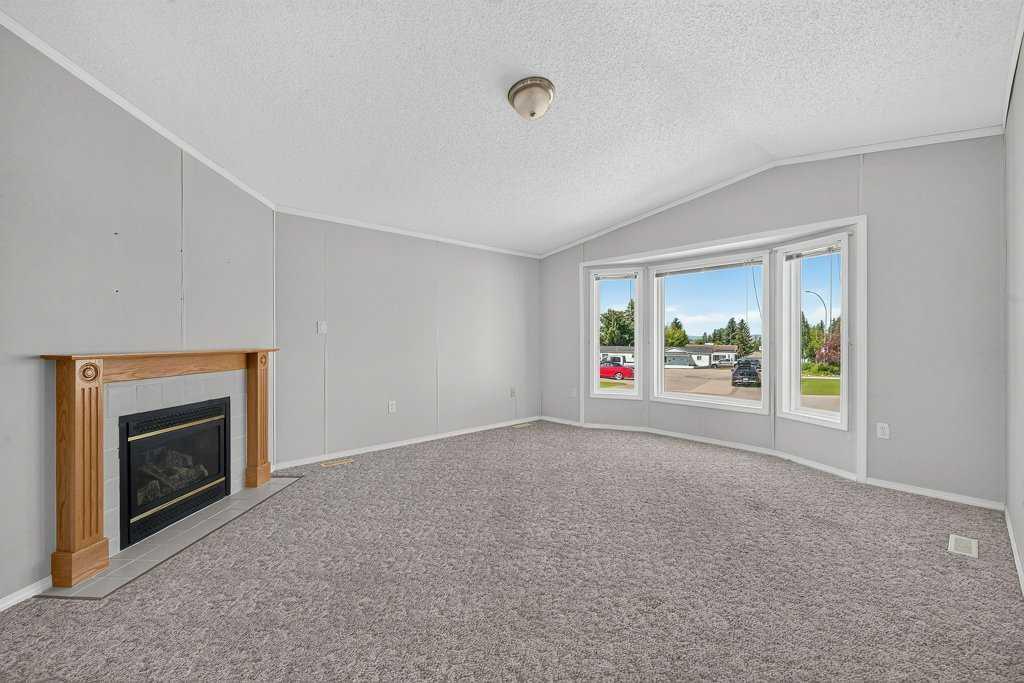 Third View of 206 2 Avenue SE, NONE, Diamond Valley, Alberta, T0L 0H0