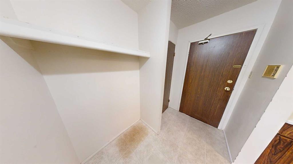 Third View of 105, 9656 Hillcrest Drive , Hillside, Grande Prairie, Alberta, T8V1B1
