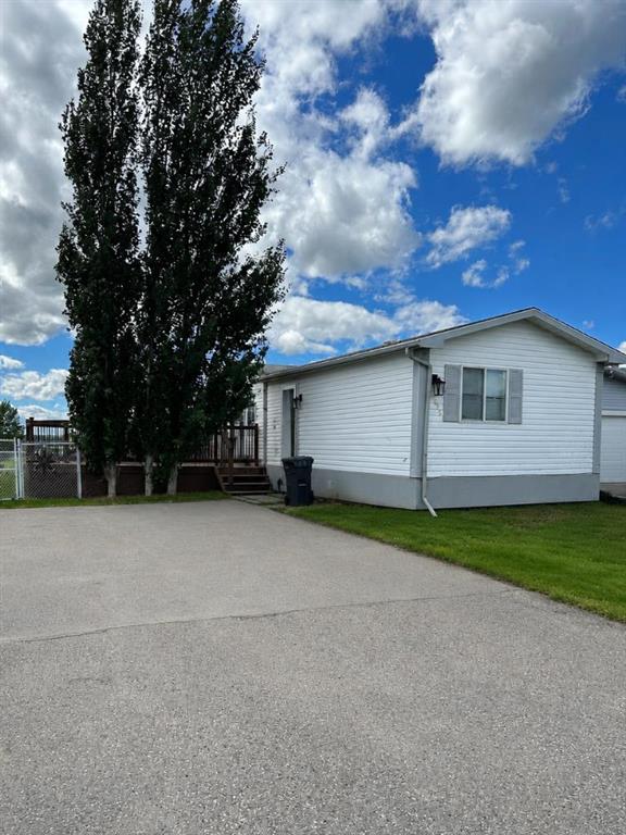 Third View of 625 Carley Close , MH - Silver Pointe, Rural Grande Prairie No. 1, County of, Alberta, T8W5K5