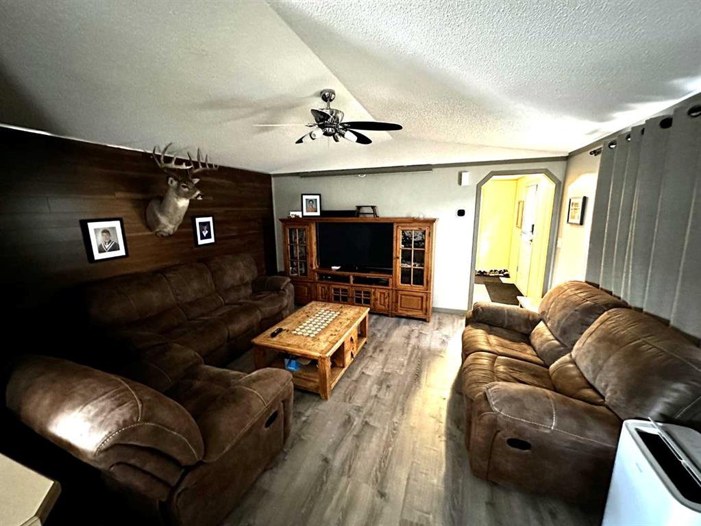 Fifth View of 625 Carley Close , MH - Silver Pointe, Rural Grande Prairie No. 1, County of, Alberta, T8W5K5
