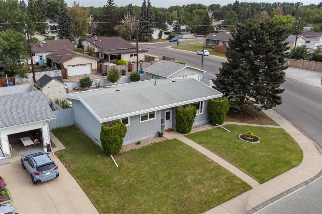 Third View of 1102 Lakeview Drive S, Lakeview, Lethbridge, Alberta, T1K 3E9