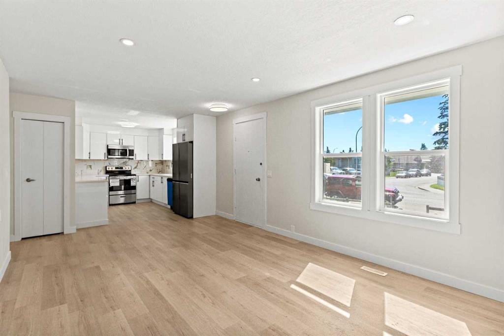 Fifth View of 3116 39 Street SE, Dover, Calgary, Alberta, T2B 1B1