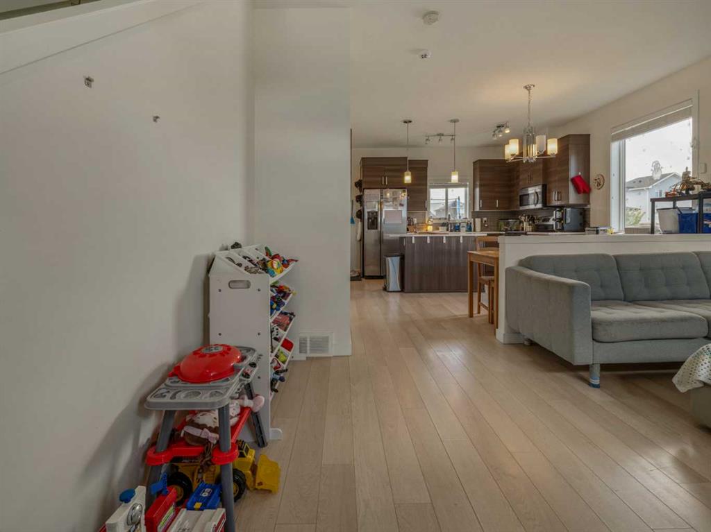 Fifth View of 354 Mildred Dobbs Boulevard N, Legacy Ridge / Hardieville, Lethbridge, Alberta, T1H7G4