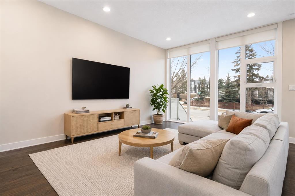 Third View of 102, 1808 27 Avenue SW, South Calgary, Calgary, Alberta, T2T 1H1