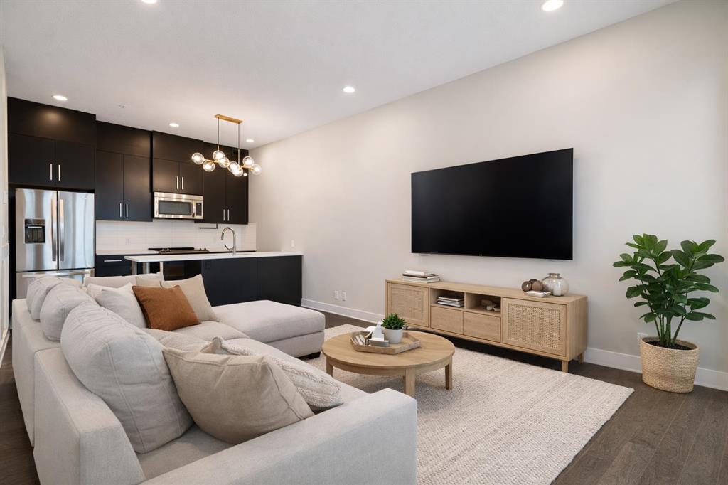 Fifth View of 102, 1808 27 Avenue SW, South Calgary, Calgary, Alberta, T2T 1H1