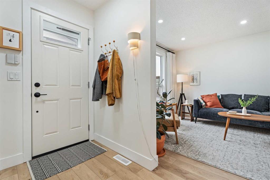 Third View of 101, 740 Bracewood Drive SW, Braeside, Calgary, Alberta, T2W 3N3