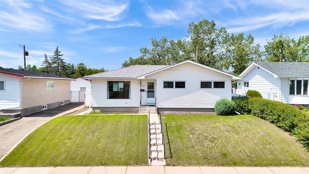 5247 Thomas Street NE, A2328106, Alberta,