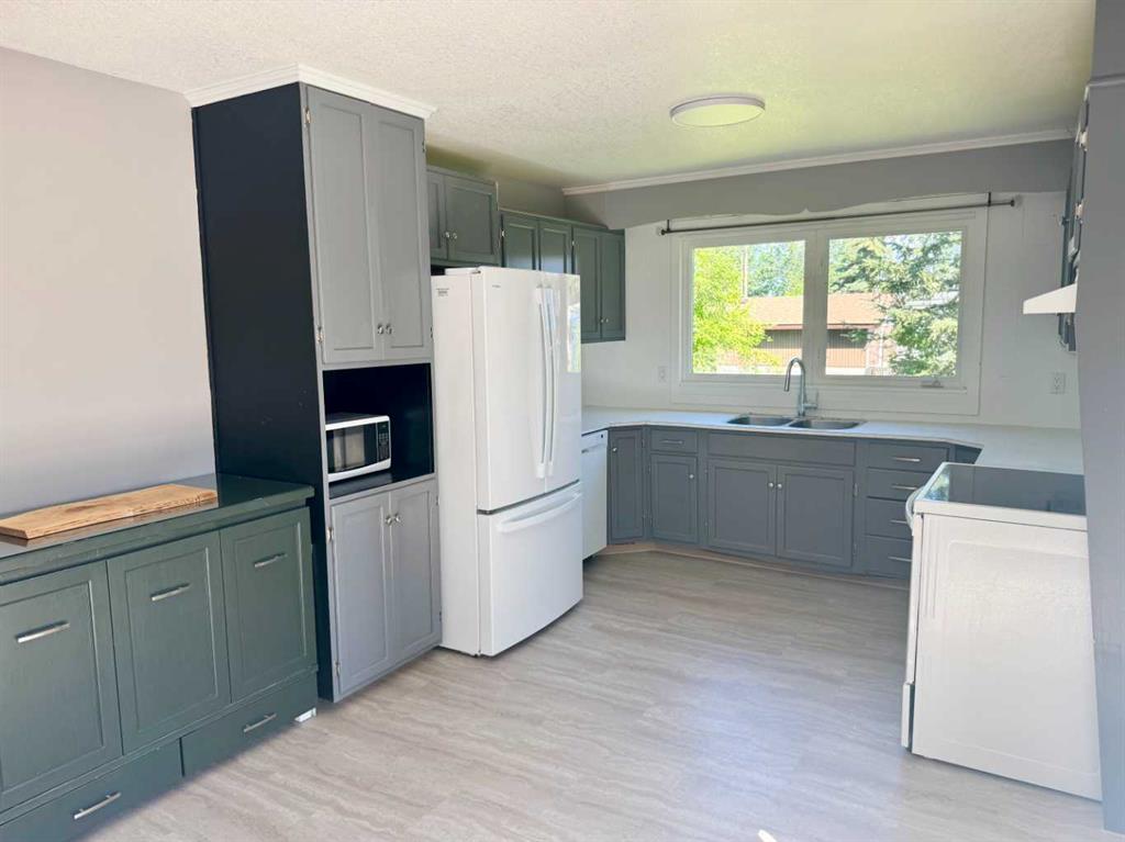Fifth View of 509 4th Street NE  , NONE, McLennan, Alberta, T0H 2L0